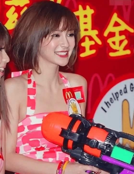 杨颖翻身爆料视频,娱乐圈背后的惊人真相 第2张 杨颖翻身爆料视频,娱乐圈背后的惊人真相 第2张